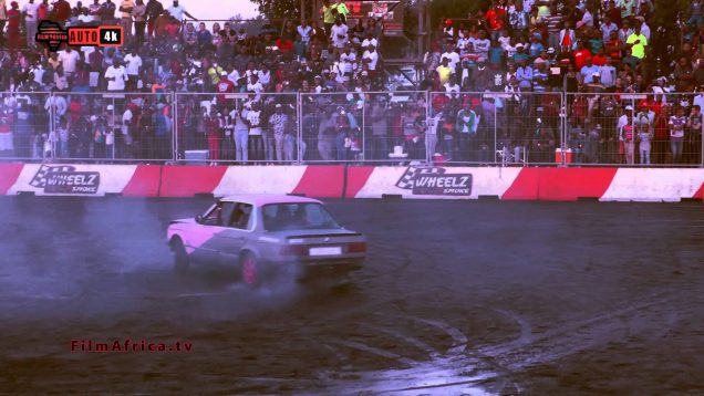 Stacey The Girls Who Spins Cars